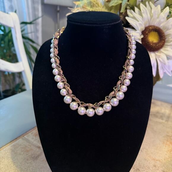 Coldwater Creek Faux Pearl Chainlink Statement Necklace - Picture 2 of 9